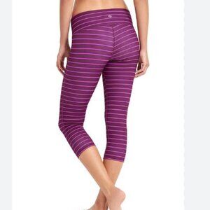 Size M Athleta Mid Rise Chaturanga Crop Leggings Striped